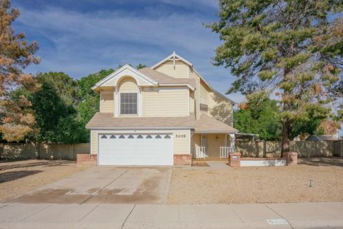 5208 Surrey Ave, Glendale, AZ 85304-1304