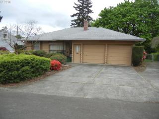 9613 44th Ave, Portland, OR 97222-5101