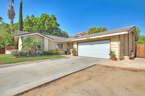 12011 Quantico Dr, Riverside, CA 92505-3736