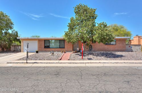 7461 31st St, Tucson, AZ 85710-6362