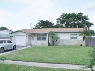 6871 Pershing St, Hollywood, FL 33024-1835