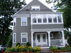 9 Hale St, Newton, MA 02464-1310