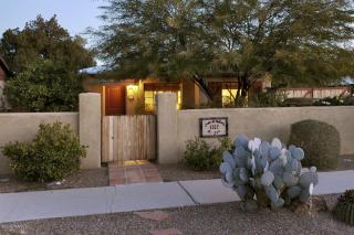 1327 Lee St, Tucson AZ  85705-6629 exterior