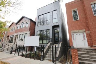 2067 Oakley Ave, Chicago, IL 60647-4176