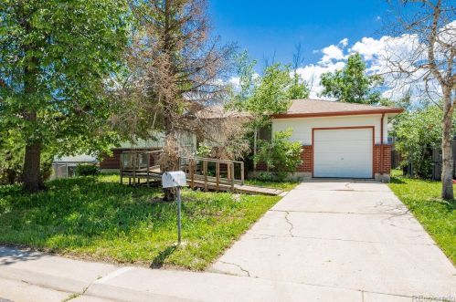 7440 Bails Ave, Denver, CO 80232-6900