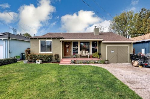 831 8th Ave, Redwood City, CA 94063-4230