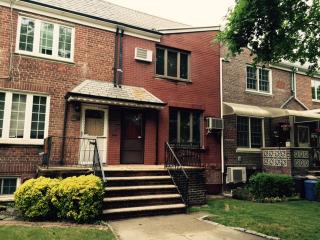 8870 16th Ave, Brooklyn, NY 11214-5804