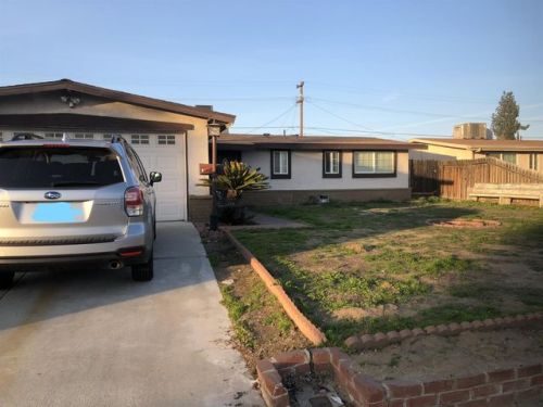 105 Pico Ave, Clovis, CA 93612-4491