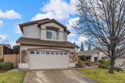 669 Hillswick Cir, Folsom CA  95630-8472 exterior