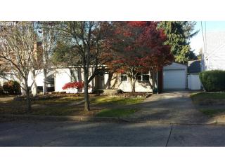 3725 Tibbetts St, Portland, OR 97202-1852