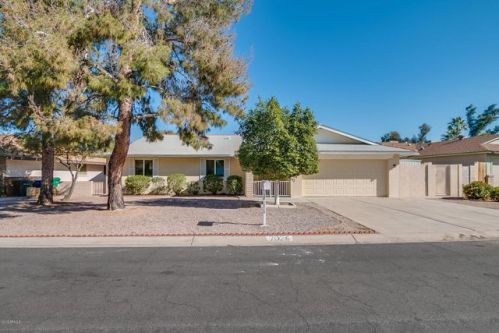 7026 Colonial Club Dr, Mesa, AZ 85208-1929