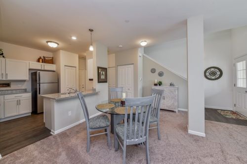 1024 Kilbery Ln, North Aurora IL  60542-4613 exterior