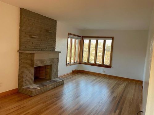 1725 Worcester Dr, Pittsburgh, PA 15243-1535