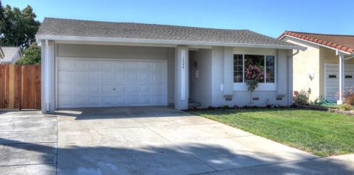 1398 Courtyard Dr, San Jose, CA 95118-1933