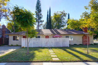 2040 15th Ave, Sacramento, CA 95822-1326