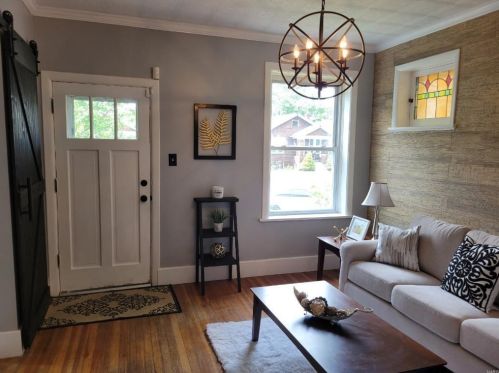 4412 Grace Ave, Saint Louis, MO 63116-4302