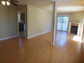 1260 Montecito Ave, Mountain View CA  94043-4500 exterior