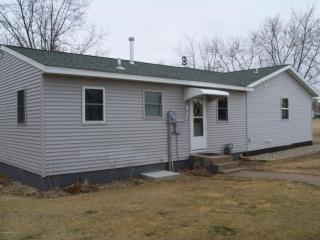 315 3rd St, Wadena, MN 56482-1336