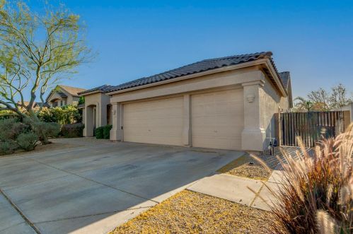 23852 66th Ave, Glendale, AZ 85310-3470