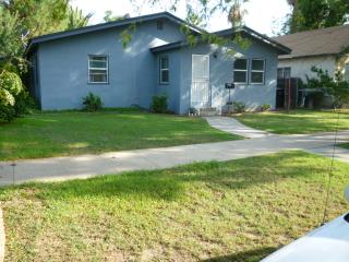 3080 Locust St, Riverside, CA 92501-2354