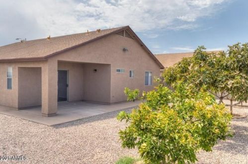 772 Arizona Ave, Buckeye, AZ 85326-2005