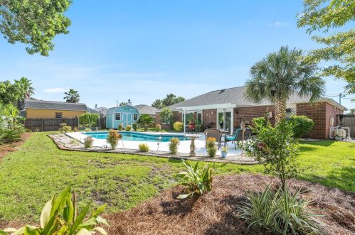 1939 Alfred Blvd, Gulf Breeze FL  32566-7332 exterior