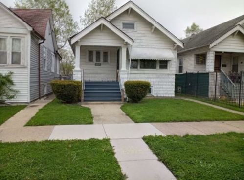 10721 Eggleston Ave, Chicago, IL 60628-3209