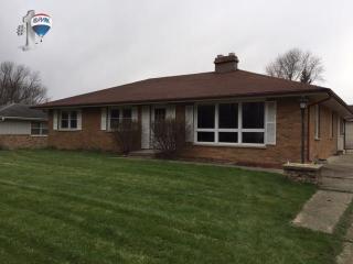 925 Johnston Dr, Aurora, IL 60506-5713