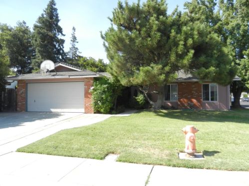 811 Pebble Way, Manteca, CA 95336-2712