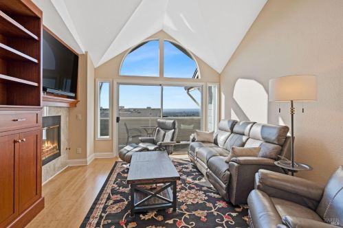 2125 Stonefield Ln, Santa Rosa CA  95403-0954 exterior