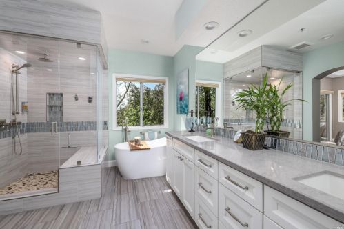 2001 Stonefield Ln, Santa Rosa, CA 95403-0952