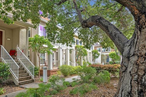 129 Azalea Dr, Mountain View CA  94041-1380 exterior