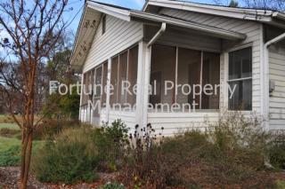 6813 Routt St, Fort Worth TX  76112-7132 exterior