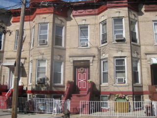 31 72nd St, Brooklyn, NY 11209-1801