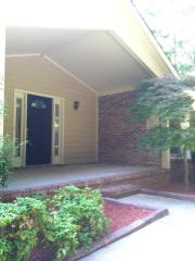 131 Rocky Creek Dr, Cataula, GA 31804-2233