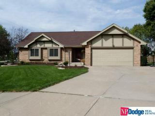 15735 Shamrock Cir, Omaha, NE 68118-2131