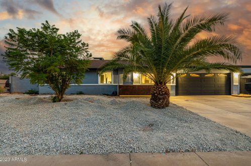 1065 Glade Ave, Mesa AZ  85204-5817 exterior