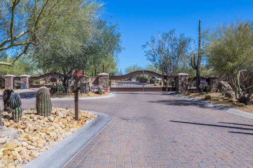 6963 Blue Sky Dr, Scottsdale AZ  85266-7521 exterior