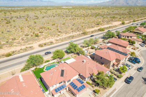 8465 Hodgman Pl, Tucson AZ  85747-5710 exterior