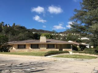 3201 Country Club Dr, Glendale CA  91208-1715 exterior