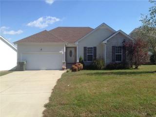 486 Berry Cir, Springfield TN  37172-5857 exterior