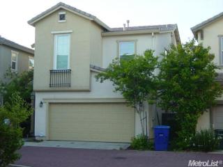 1821 Alice Way, Sacramento CA  95834-2806 exterior