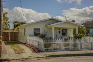 3327 Summer St, Eureka, CA 95503-5148