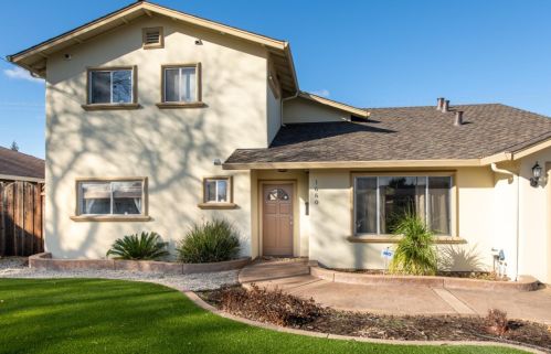 1660 Graham Ln, Santa Clara, CA 95050-4036