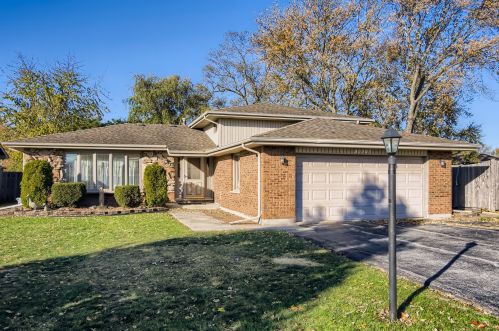 15518 Lorel Ave, Oak Forest, IL 60452-4707