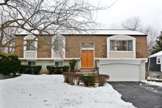 4427 Shabbona Ln, Lisle, IL 60532-1058