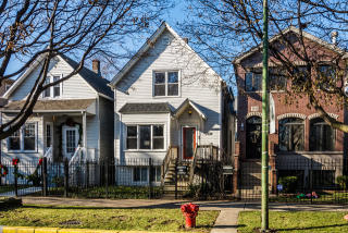 2928 Fairfield Ave, Chicago, IL 60618-7808