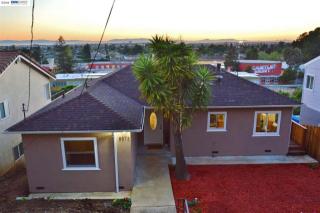 8573 Thermal St, Oakland, CA 94605-4015