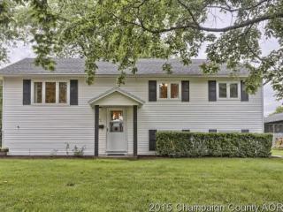 903 Country Squire Dr, Urbana, IL 61802-5501