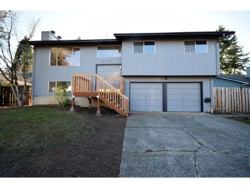 39750 Mccormick Dr, Sandy, OR 97055-7480